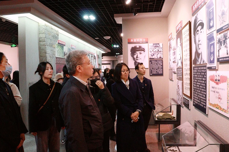 5陳列館參觀.JPG